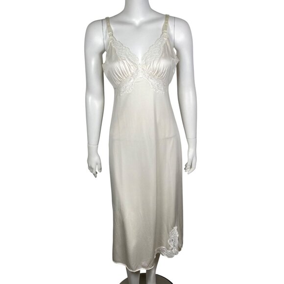 Vintage Shadowline Nylon Full Slip Size 36 Lace Details Ivory Made in USA - Picture 1 of 5